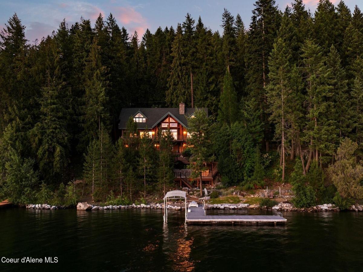 MLS #25-7056 image #0
