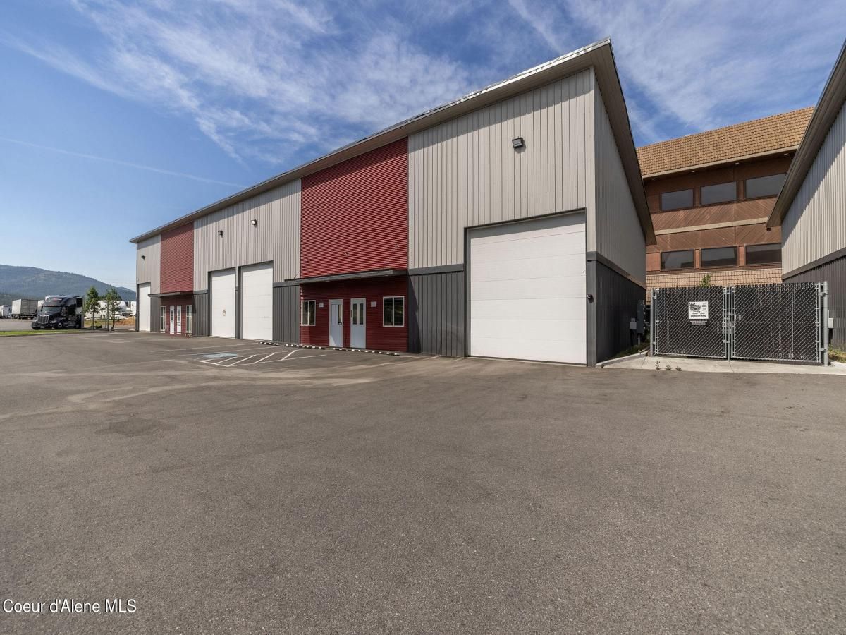 MLS #25-7389 image #0