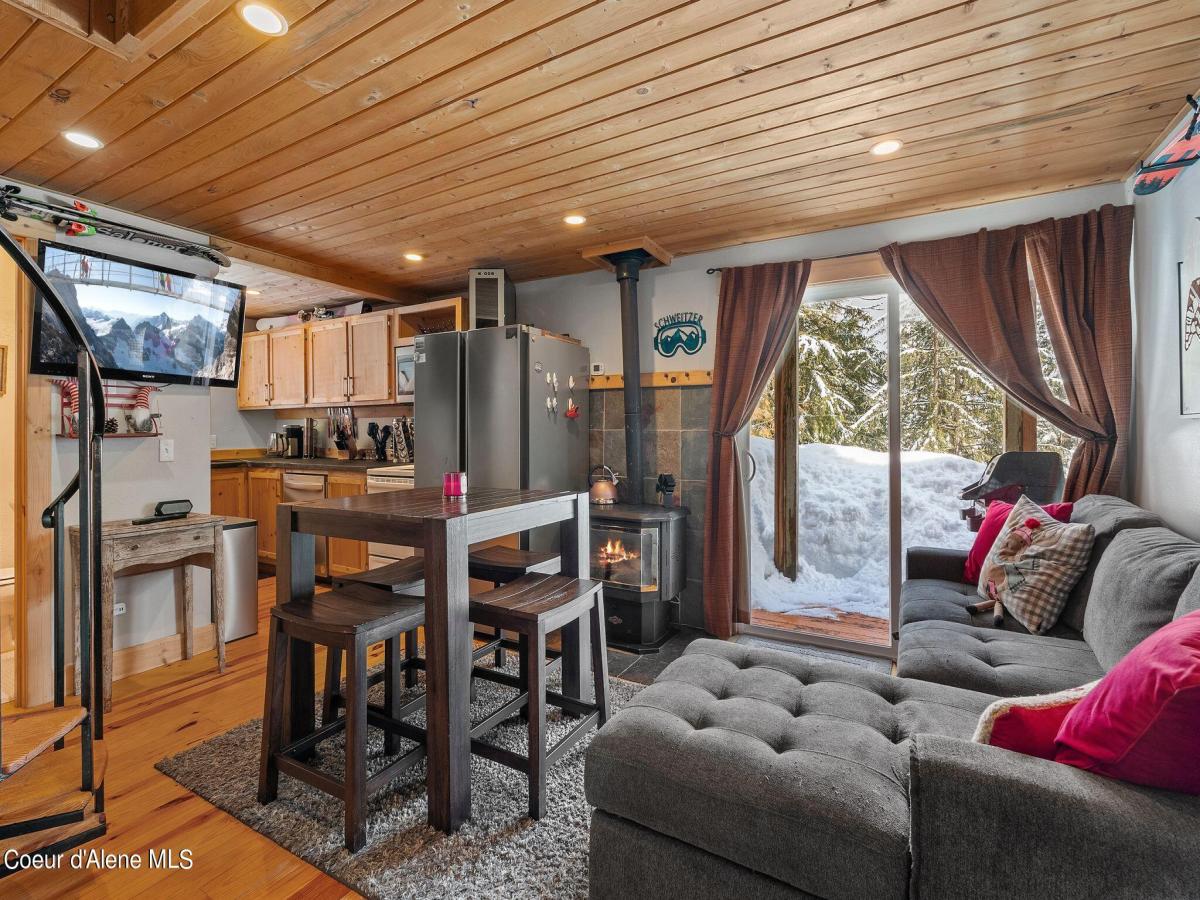 MLS #25-7799 image #0