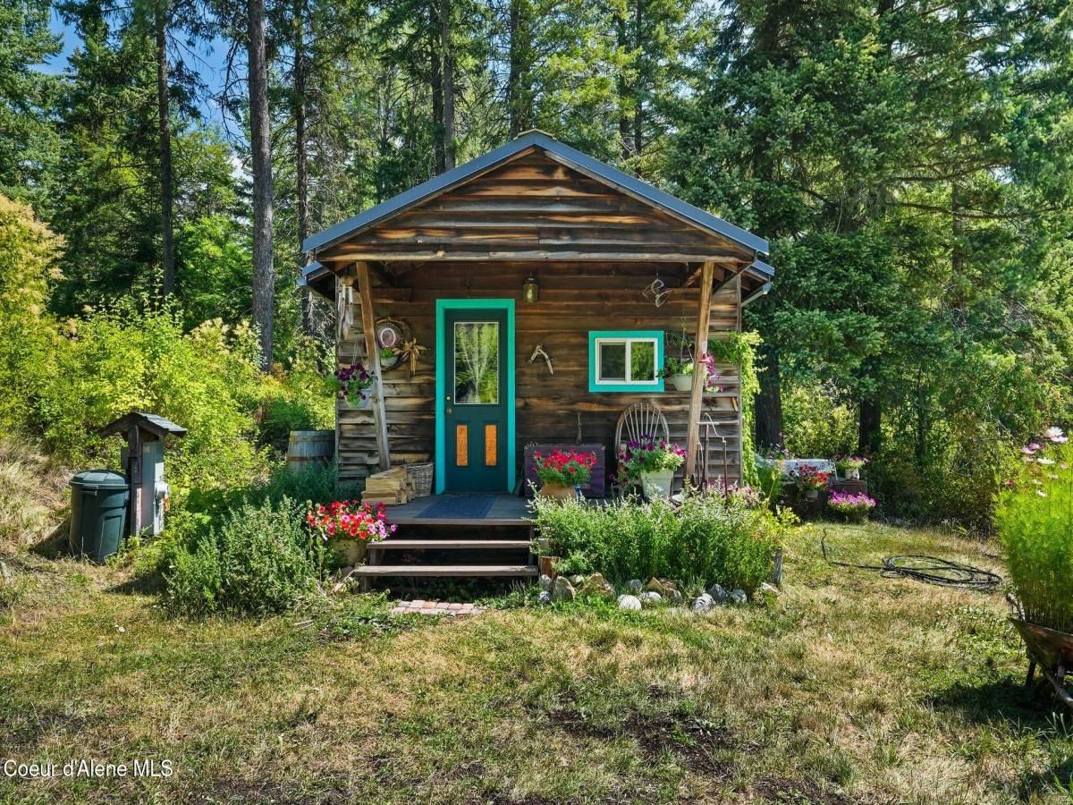 MLS #25-7998 image #0