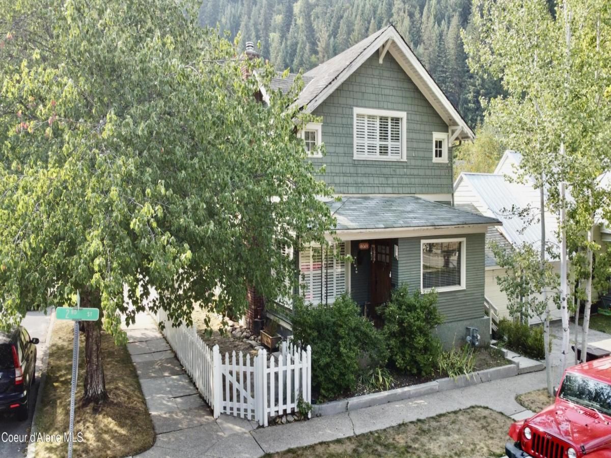 MLS #25-8901 image #0