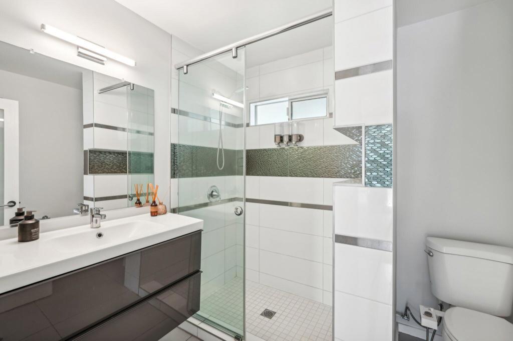 MLS #219120760DA image #0