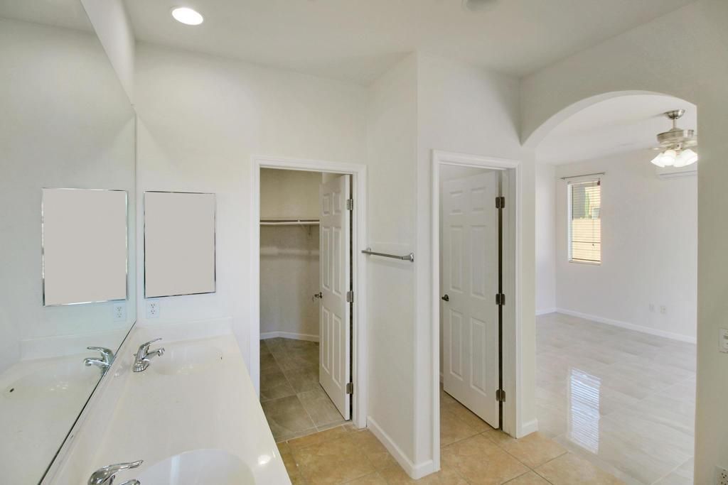MLS #219122946DA image #0