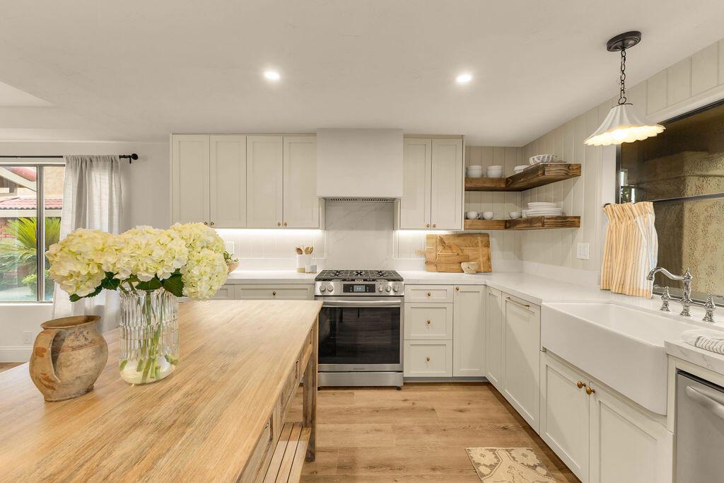 MLS #219123310DA image #0