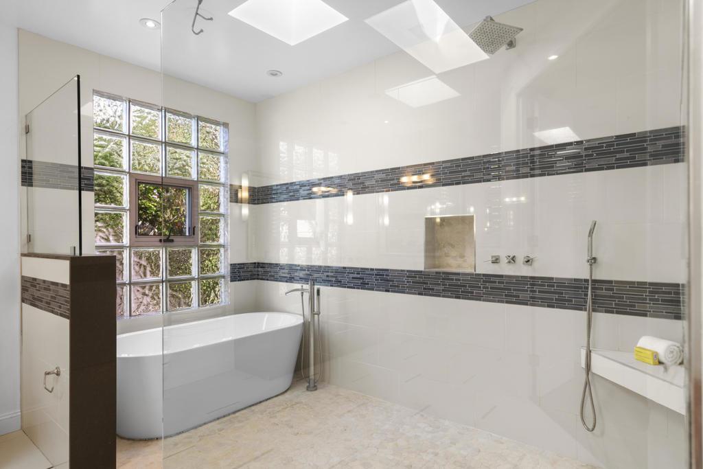 MLS #219124943DA image #0