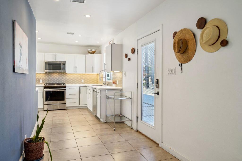 MLS #219125365DA image #0