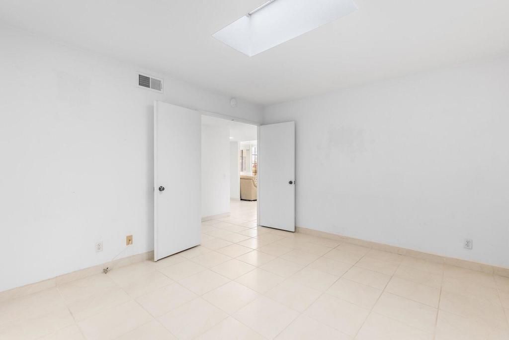 MLS #219125673DA image #0