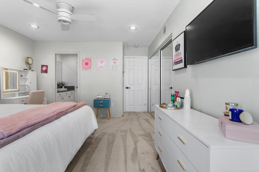 MLS #219126732DA image #0