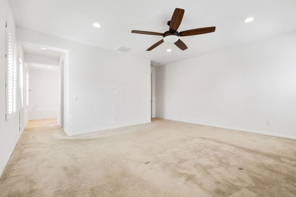 MLS #219126873PS image #0