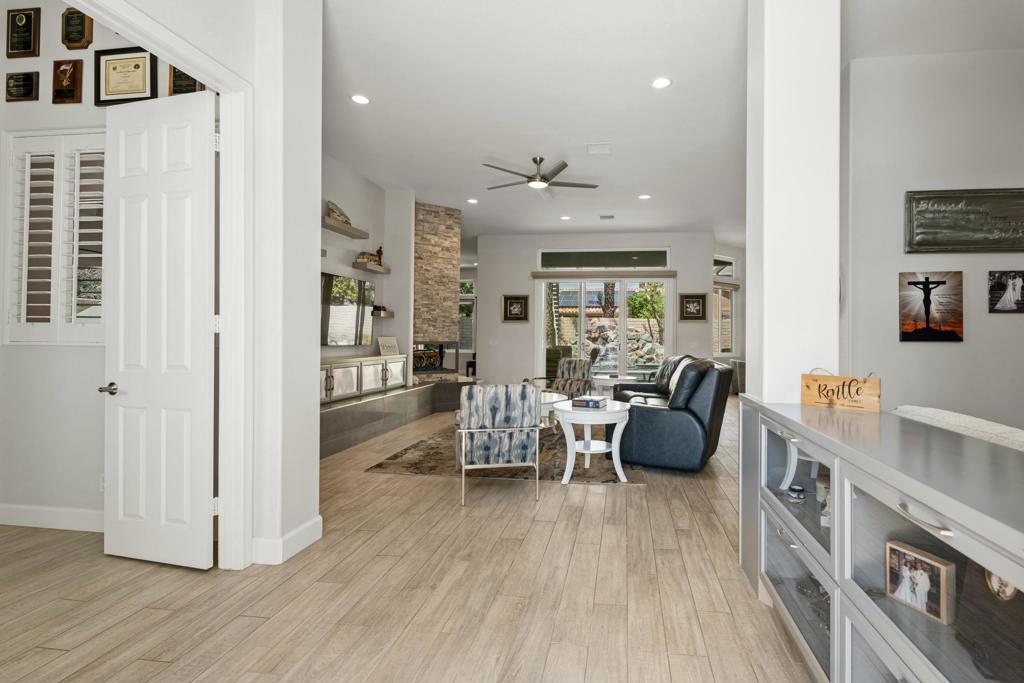 MLS #219127666DA image #0