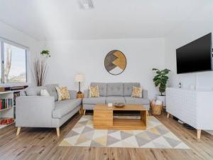 MLS #219128176DA image #0