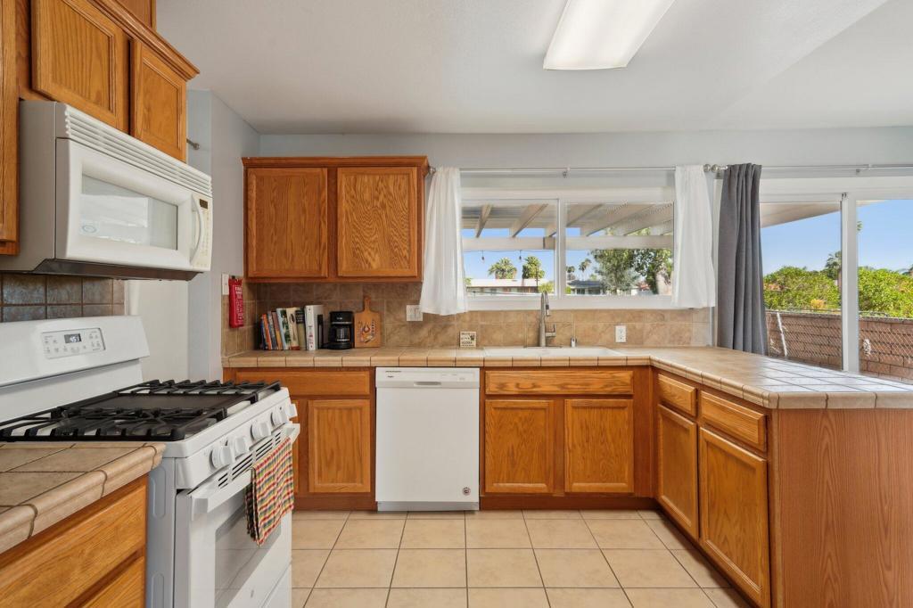 MLS #219128898DA image #0