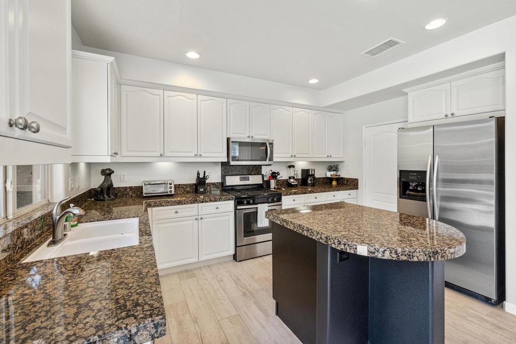 MLS #219129270DA image #0