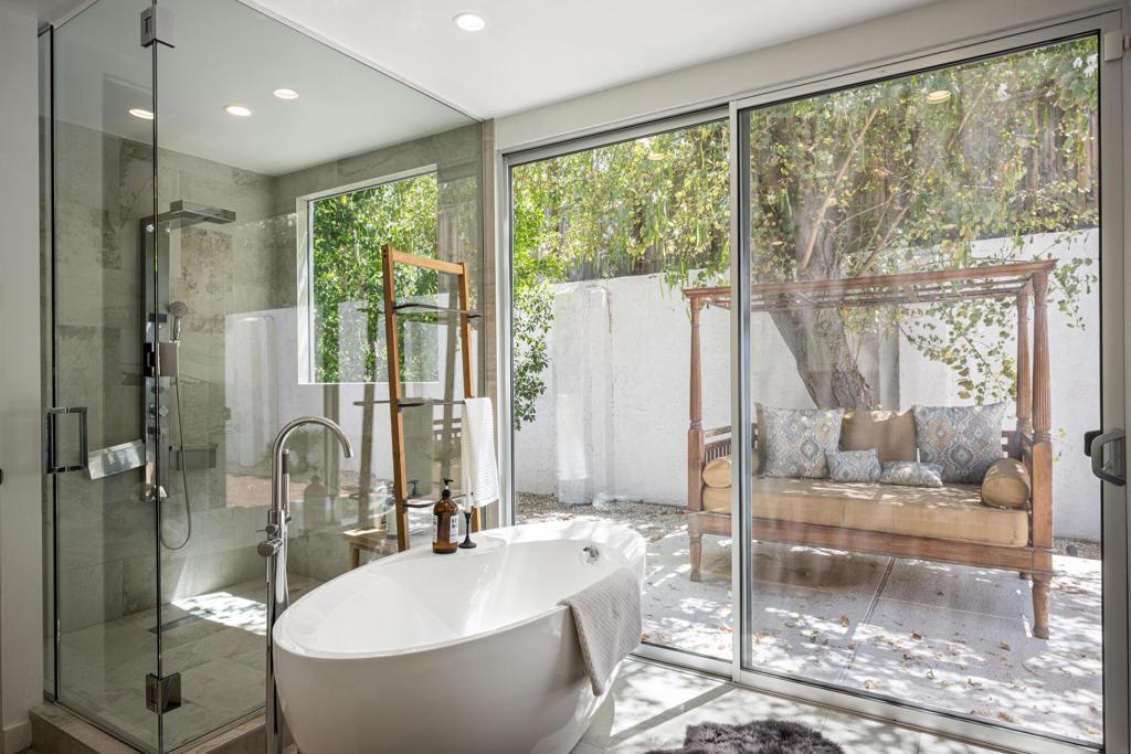 MLS #219129323DA image #0