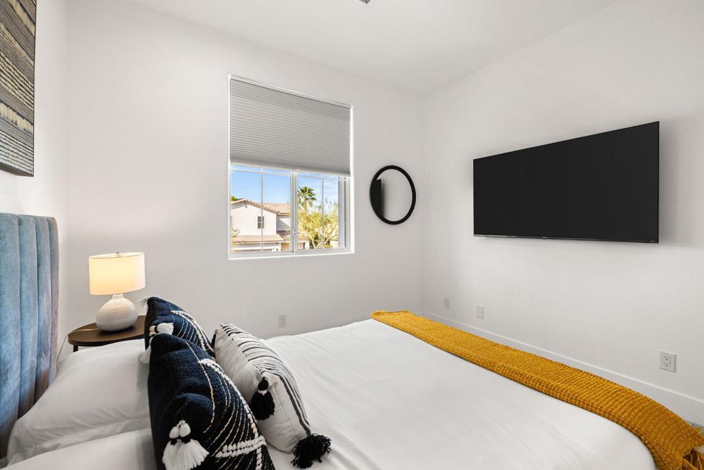 MLS #219129359DA image #0