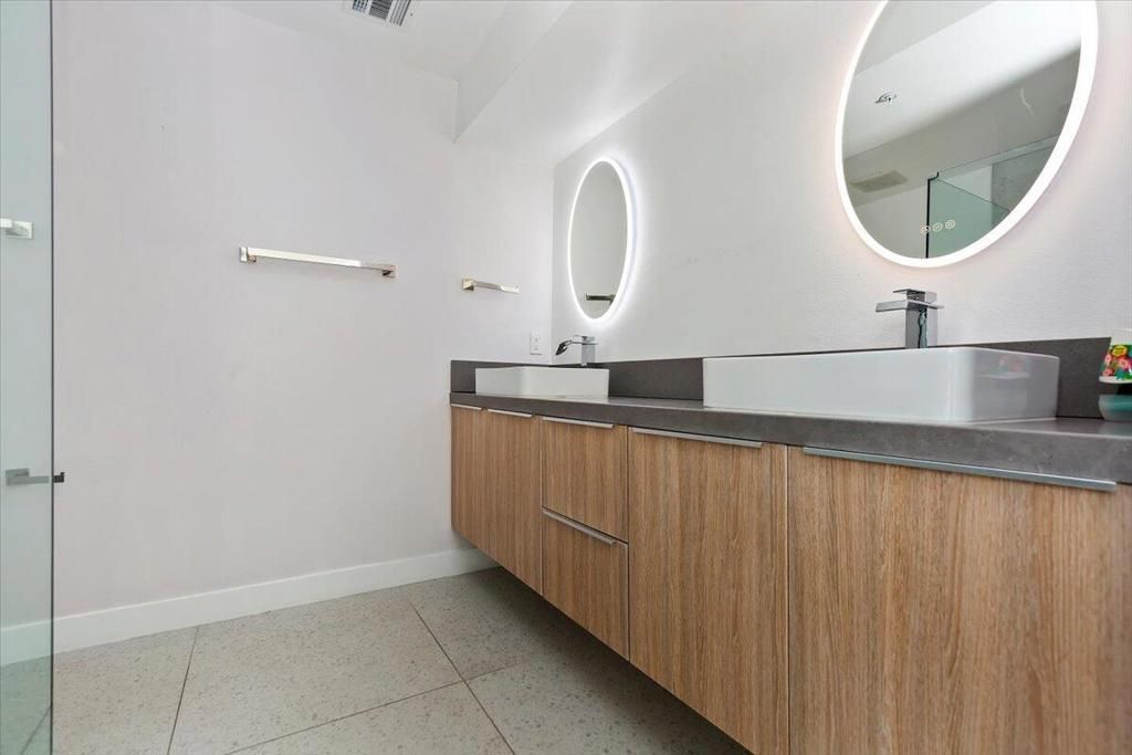 MLS #219129408DA image #0