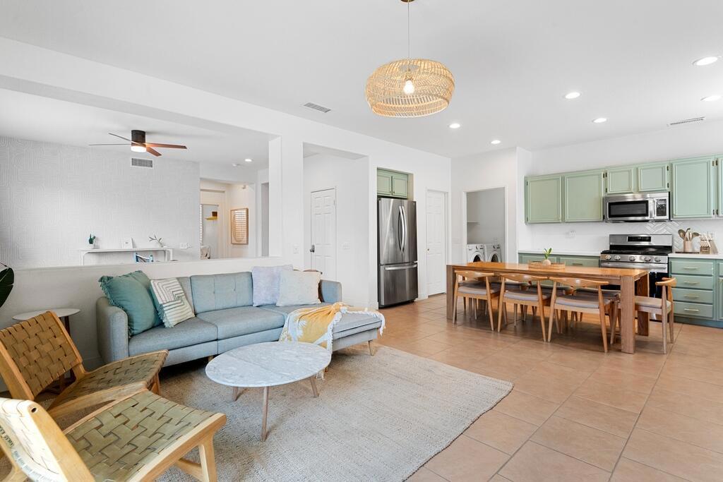 MLS #219131183DA image #0