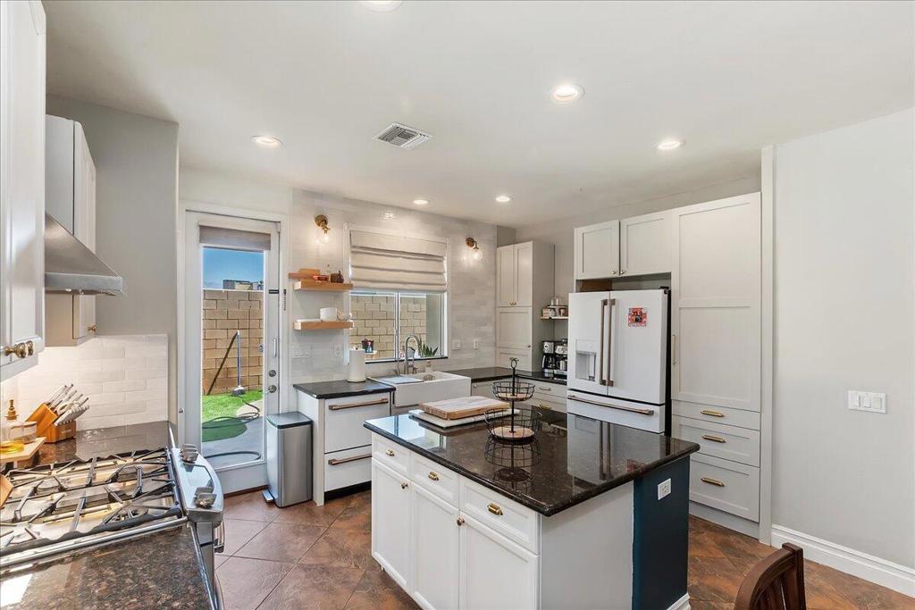 MLS #219133102DA image #0