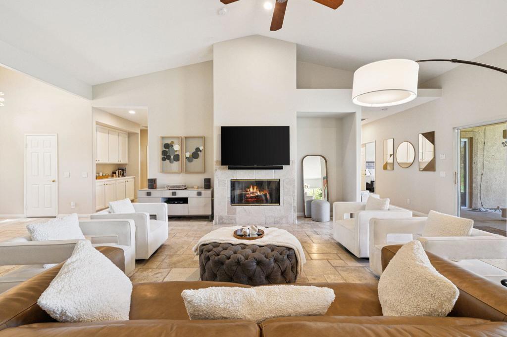 MLS #219133113DA image #0