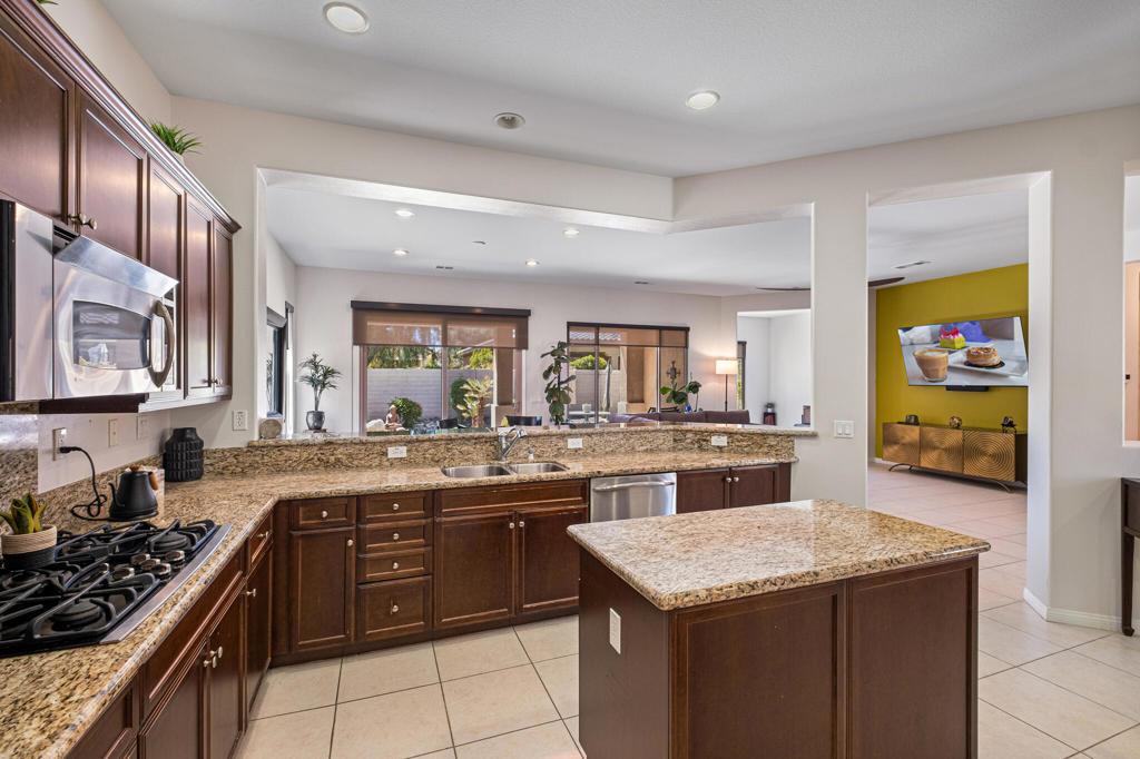 MLS #219135354PS image #0