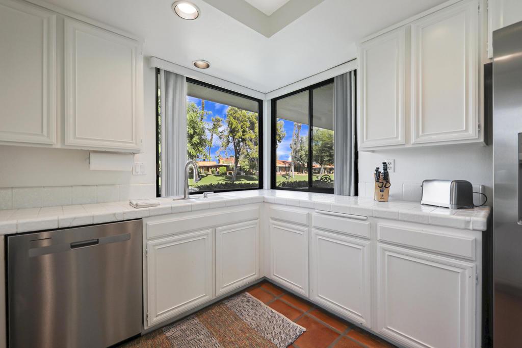 MLS #219136943PS image #0