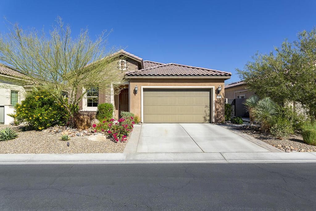 MLS #219138363PS image #0