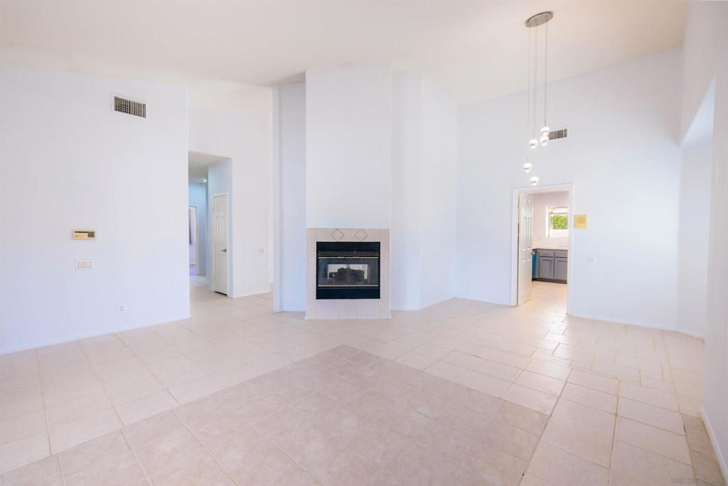MLS #250031583SD image #0