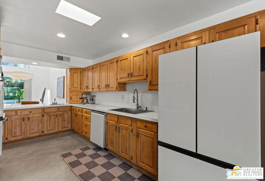 MLS #25484733 image #0
