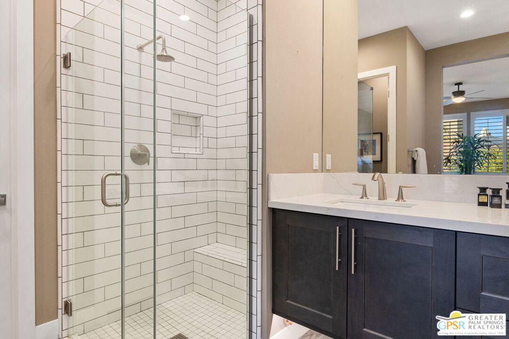 MLS #25492927PS image #0
