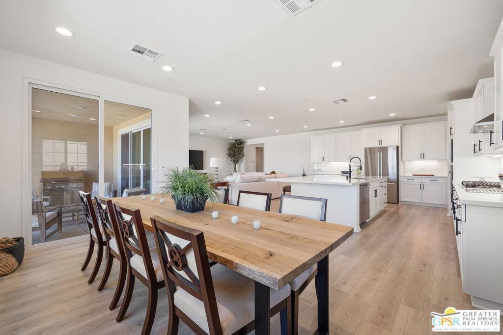 MLS #25517157PS image #0