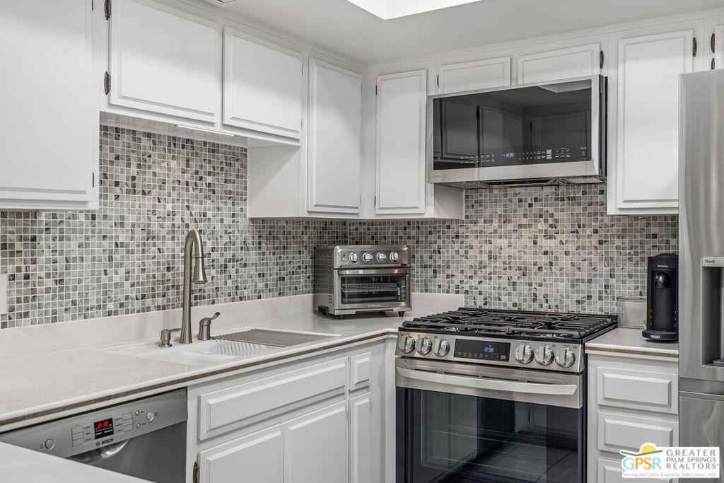 MLS #25519211PS image #0