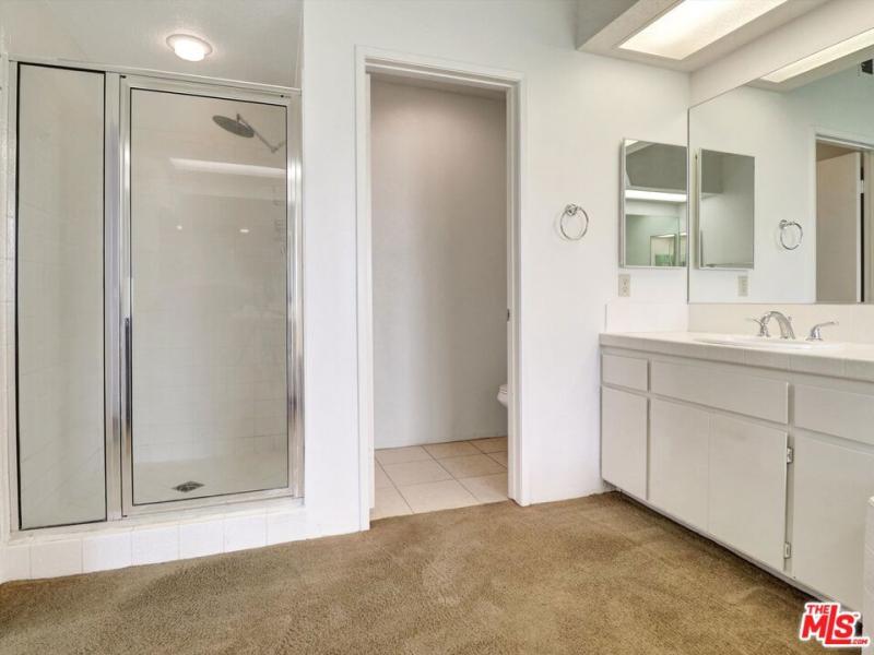 MLS #25519595 image #0