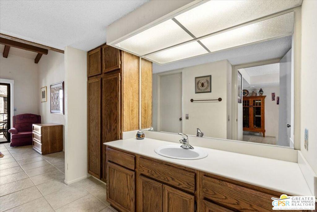 MLS #25538393PS image #0