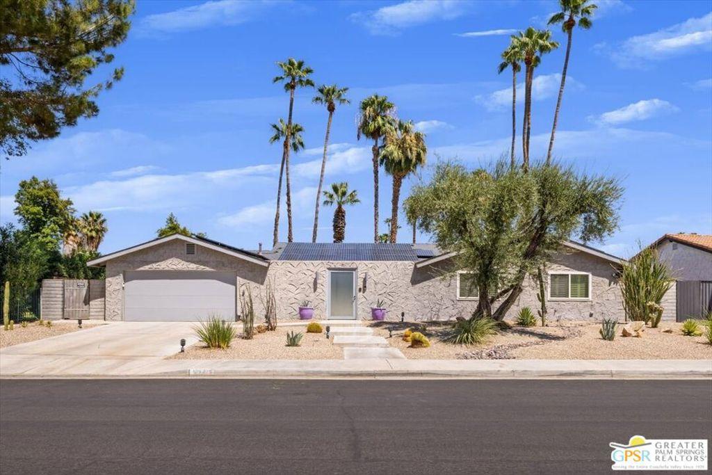 MLS #25573353PS image #0