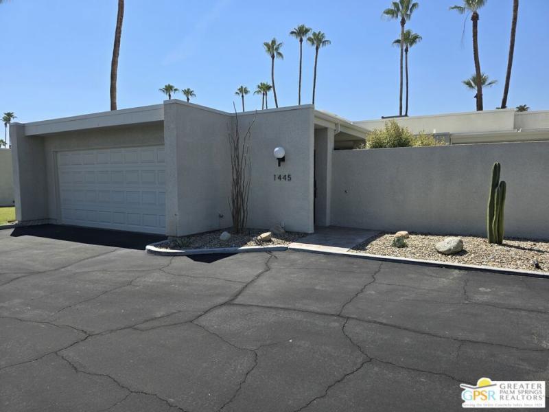 MLS #25575565PS image #0
