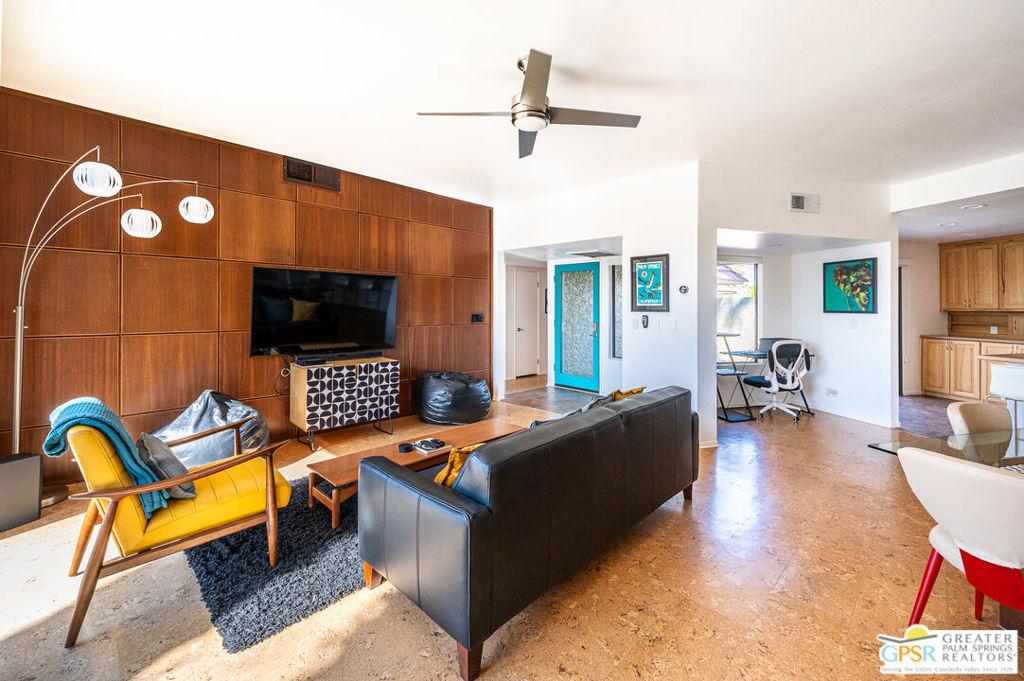 MLS #25582841PS image #0