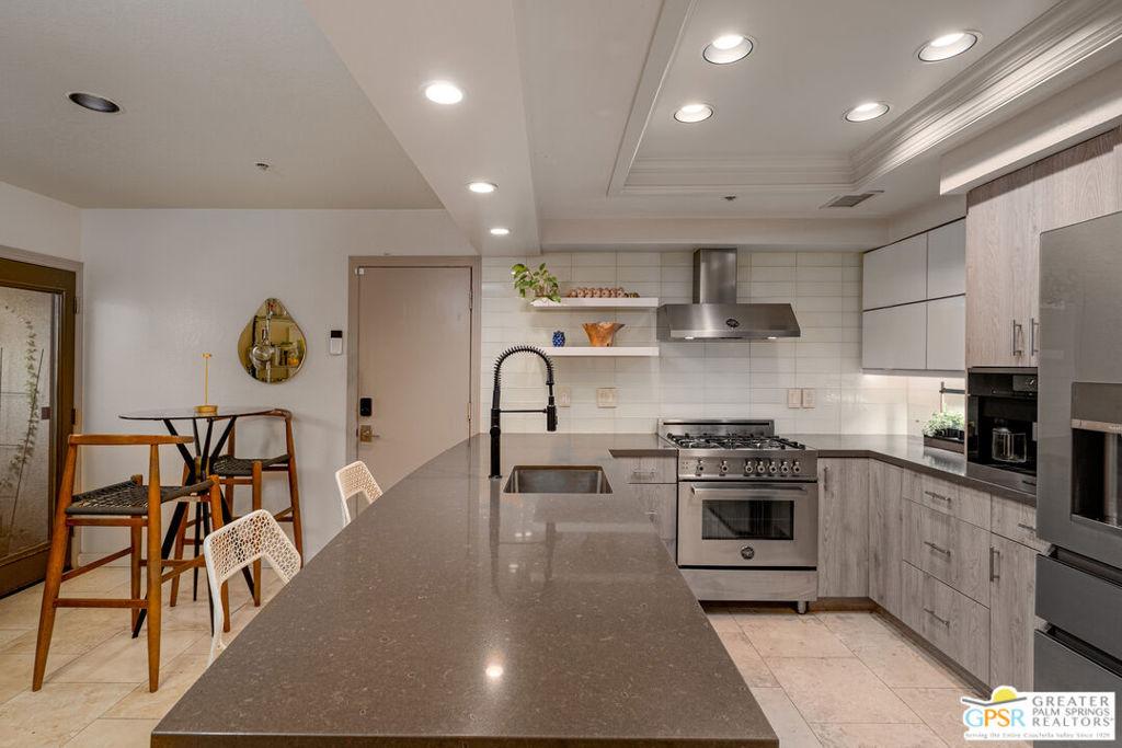 MLS #25584593PS image #0
