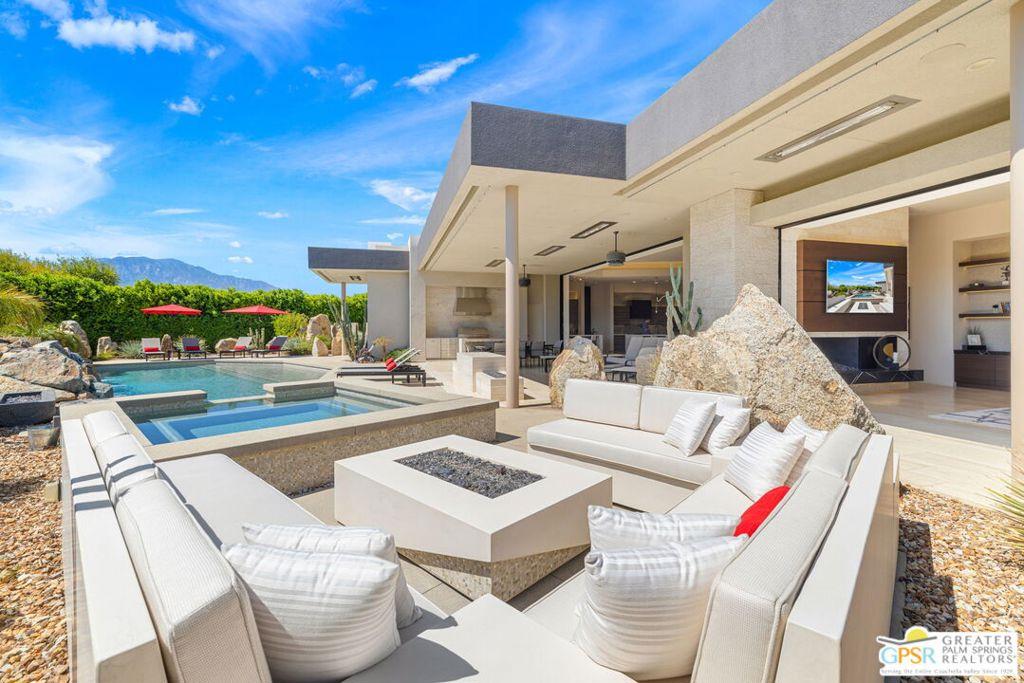 MLS #25594265PS image #0