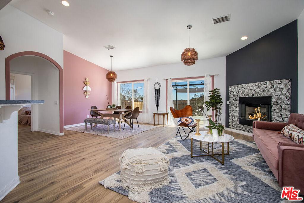 MLS #25596235 image #0