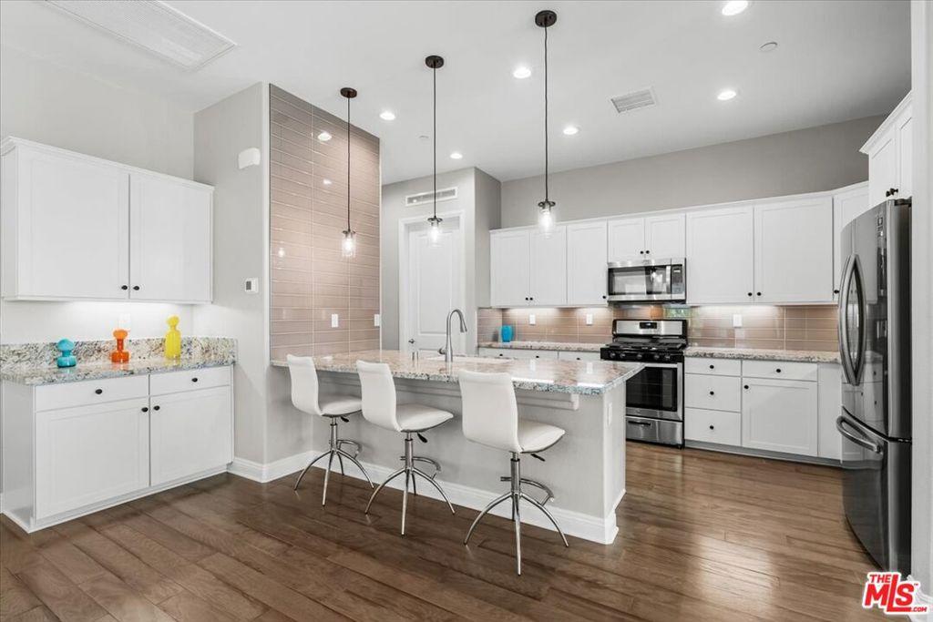 MLS #25608553 image #0