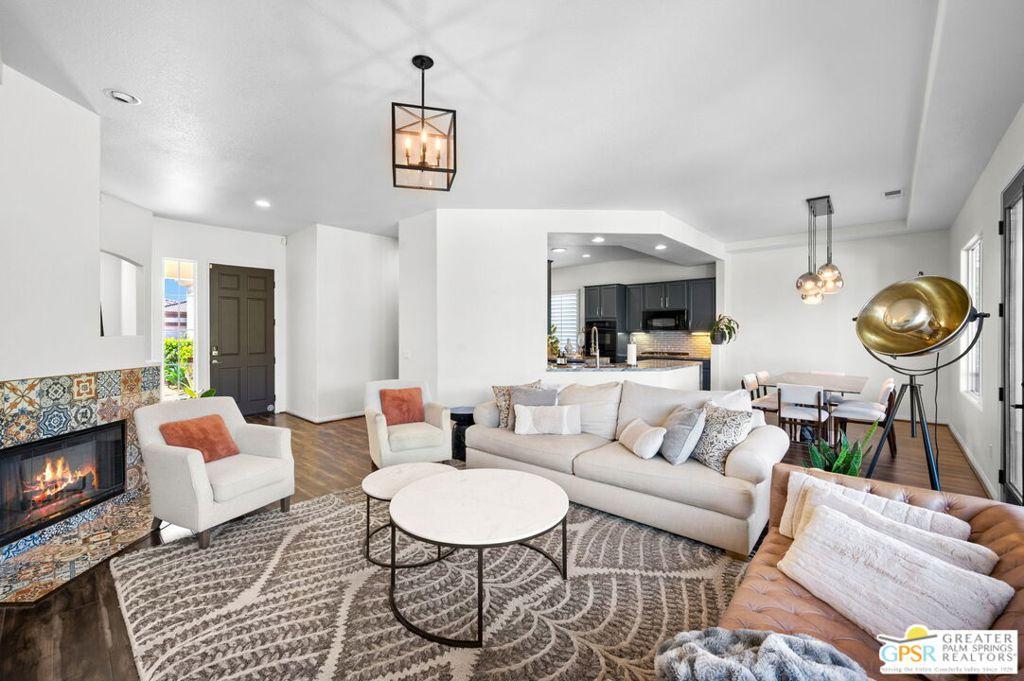 MLS #25610883PS image #0