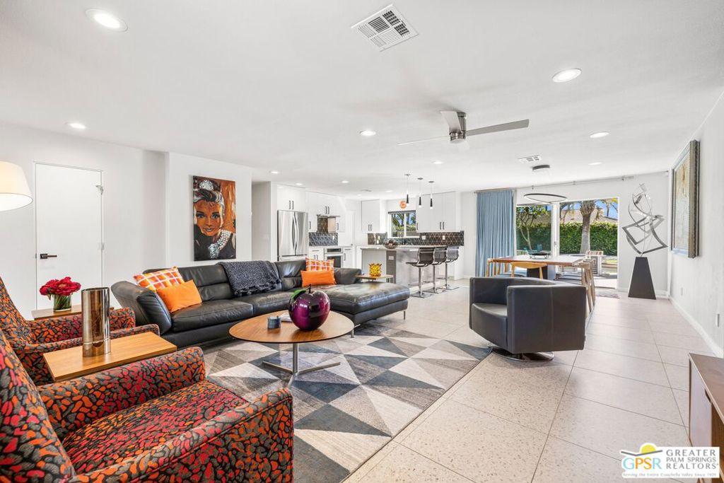 MLS #25614581PS image #0