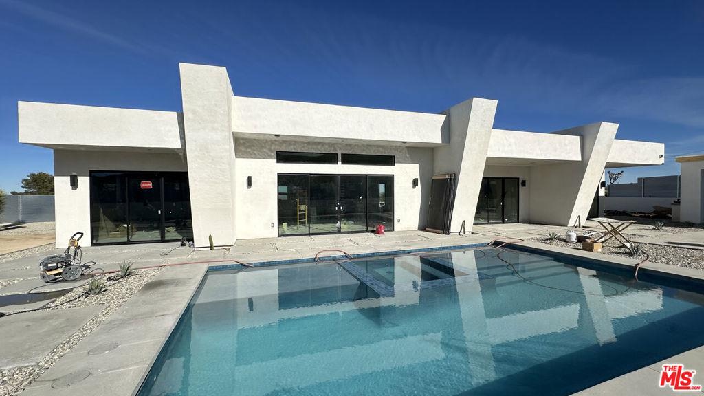 MLS #25628881 image #0