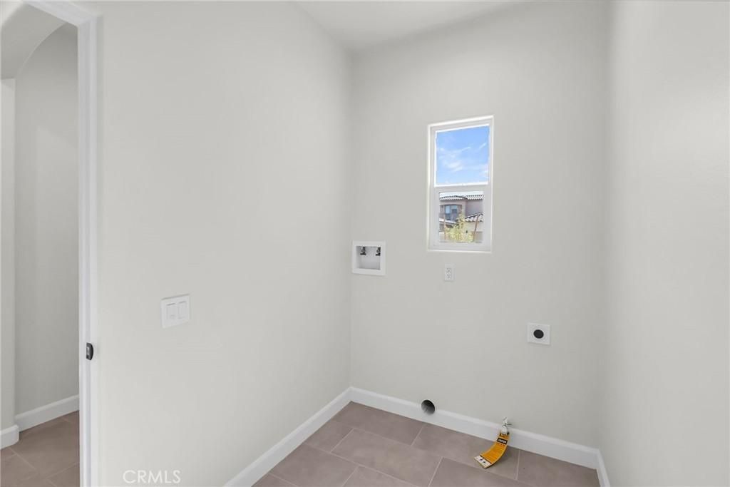 MLS #IV25148487 image #0