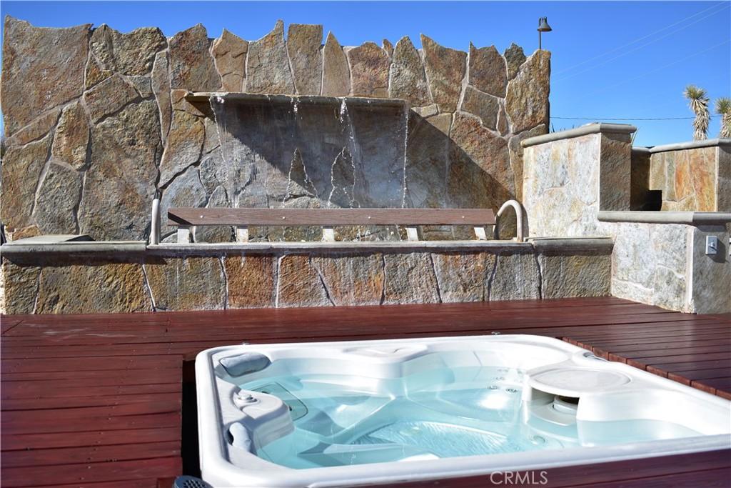 MLS #JT25013585 image #0