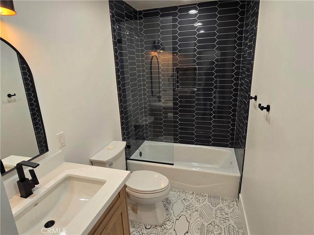 MLS #JT25053158 image #0