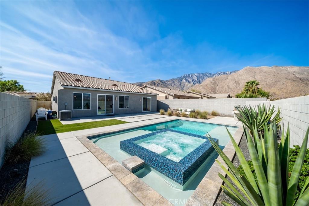 MLS #OC24236075 image #0