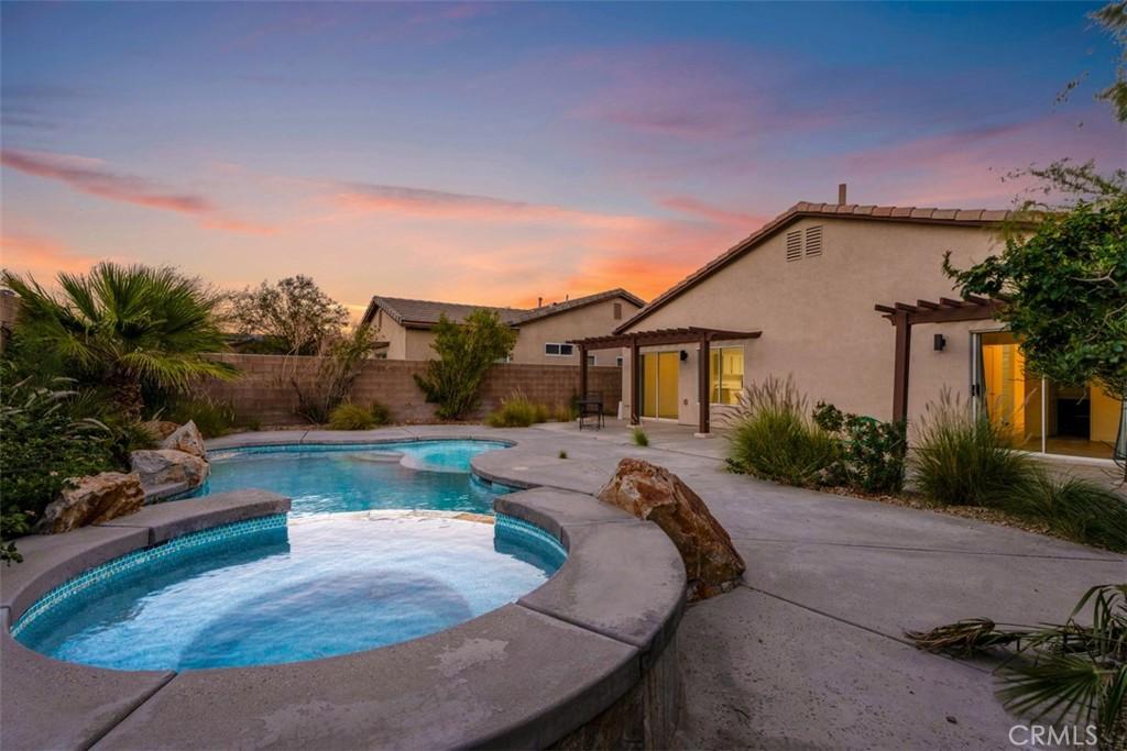 MLS #OC25102142 image #0