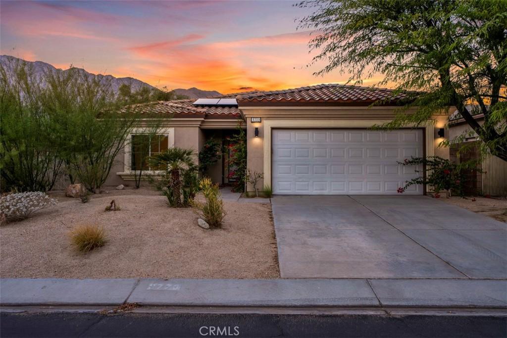 MLS #OC25102142 image #0