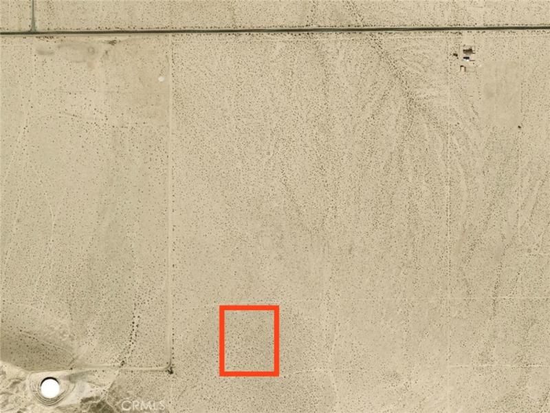 MLS #OC25122808 image #0